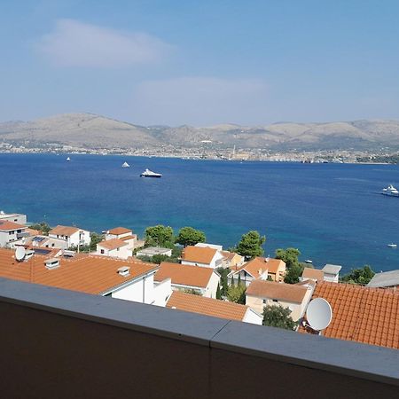 Apartment Kvesic Trogir Eksteriør billede