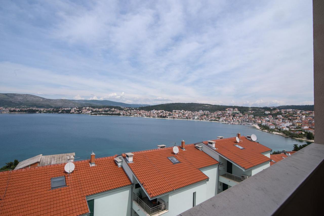 Apartment Kvesic Trogir Eksteriør billede