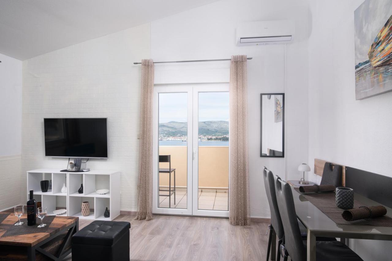 Apartment Kvesic Trogir Eksteriør billede