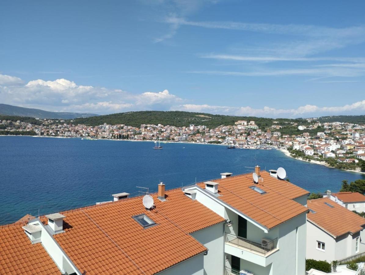 Apartment Kvesic Trogir Eksteriør billede